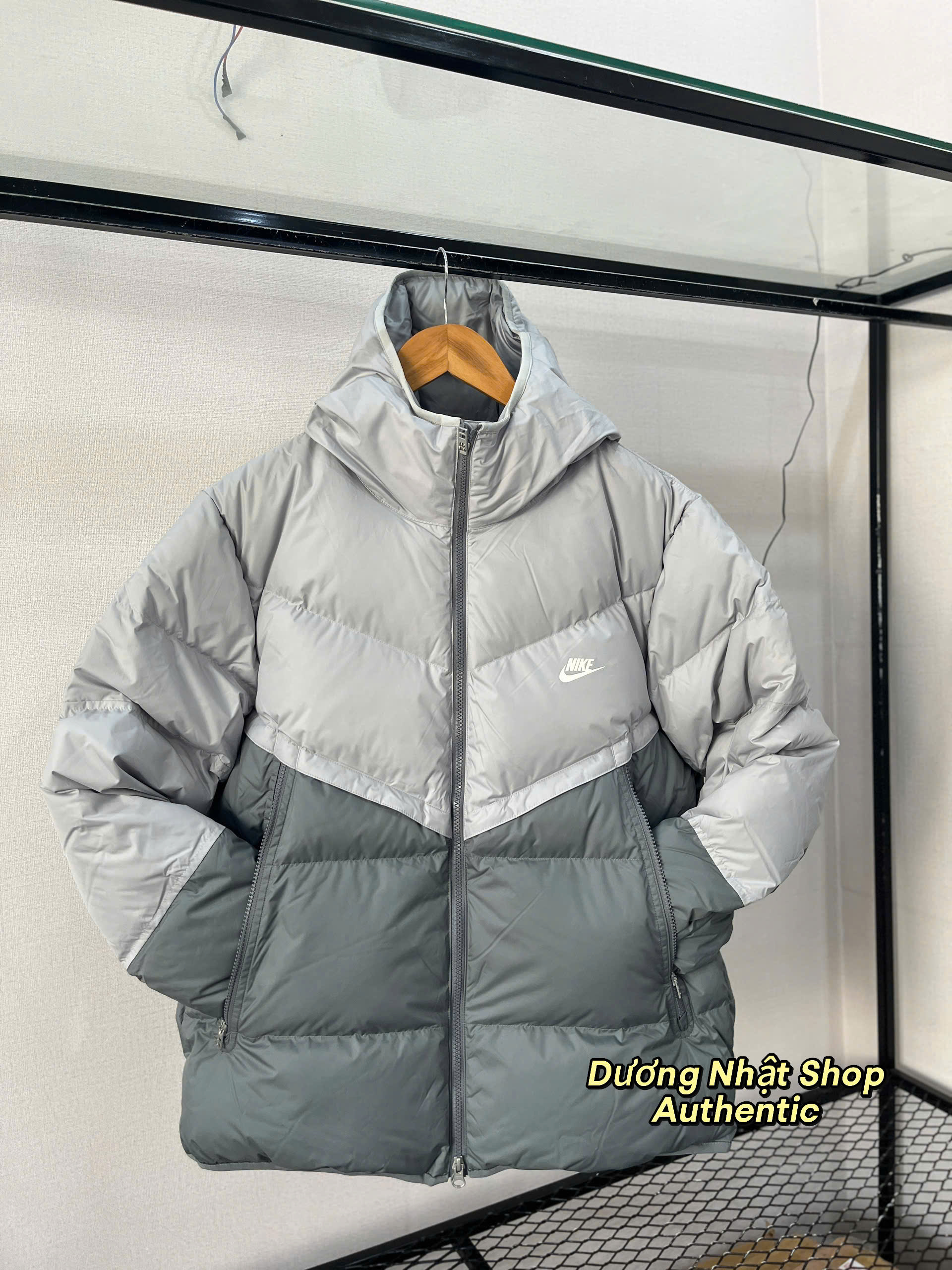 Áo khoác nam có mũ Nike Sportswear Storm-FIT Windrunner DV1132-077